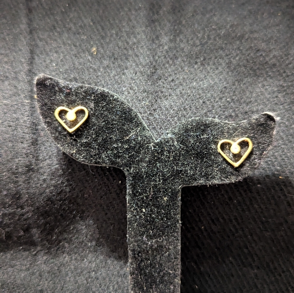 Gold Tone Clear Rhinestone Dainty Delicate Heart Stud Statement Earrings